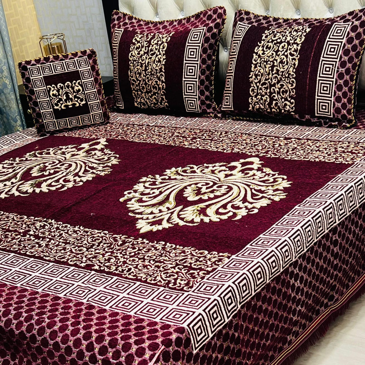 4Pc Velvet Jaquard Bedsheet