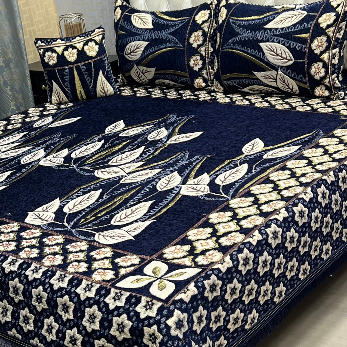 4Pc Velvet Jaquard Bedsheet