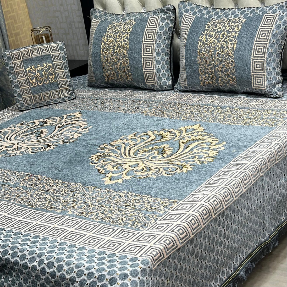 4Pc Velvet Jaquard Bedsheet